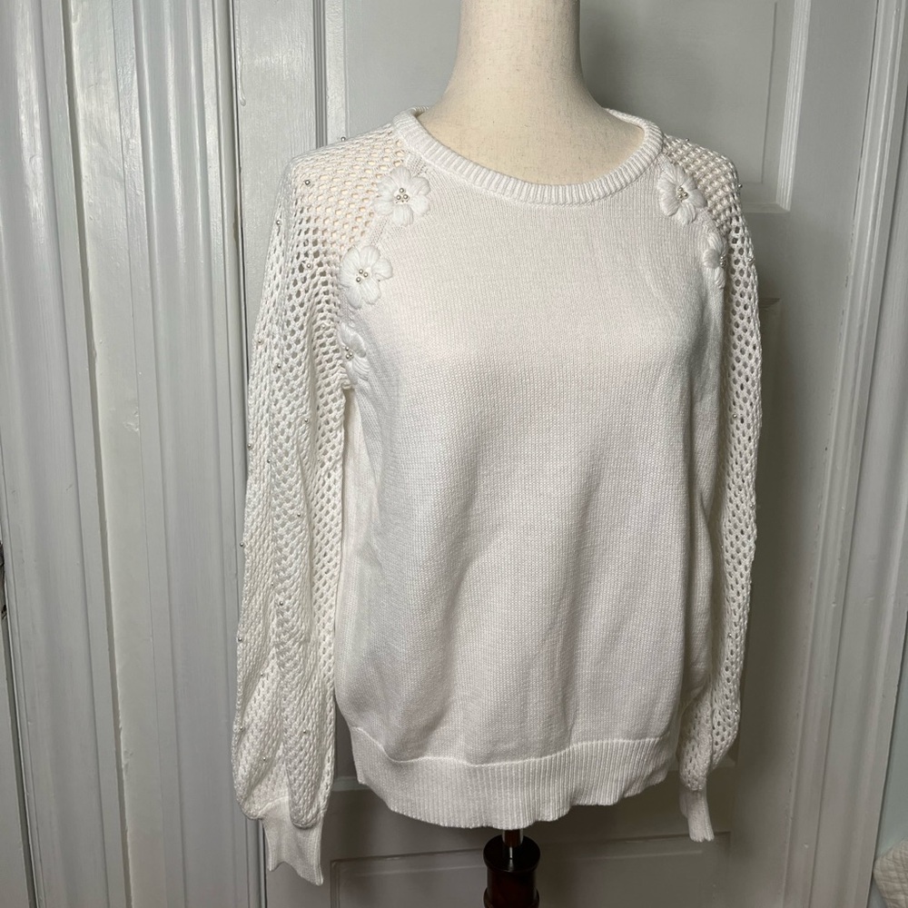 Lily Pulitzer Elegant White Women's Sweater withh pearl details
